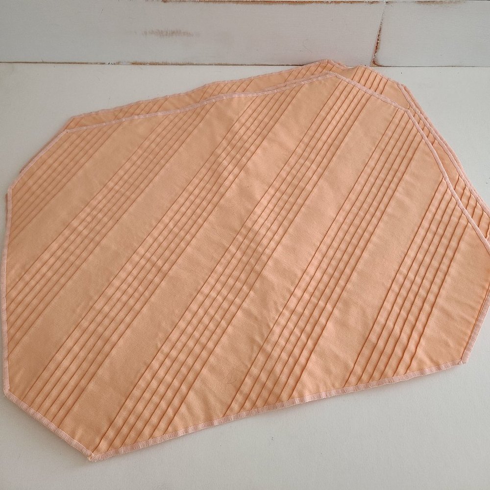 Vintage Placemats Set of 4 Pleated Peach Pink Feminine Rectangle Octagon